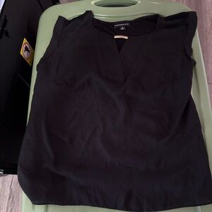 Chic Black Sleeveless Blouse